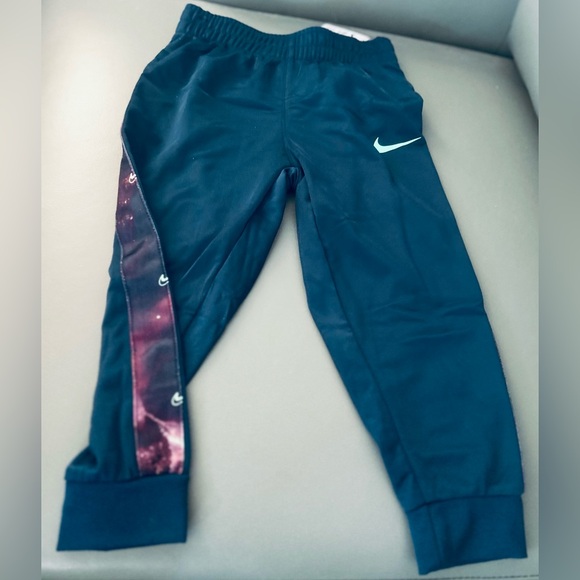 Nike Toddler Boy’s 2 Pc Set Size 3T Jacket Pants - Picture 3 of 5